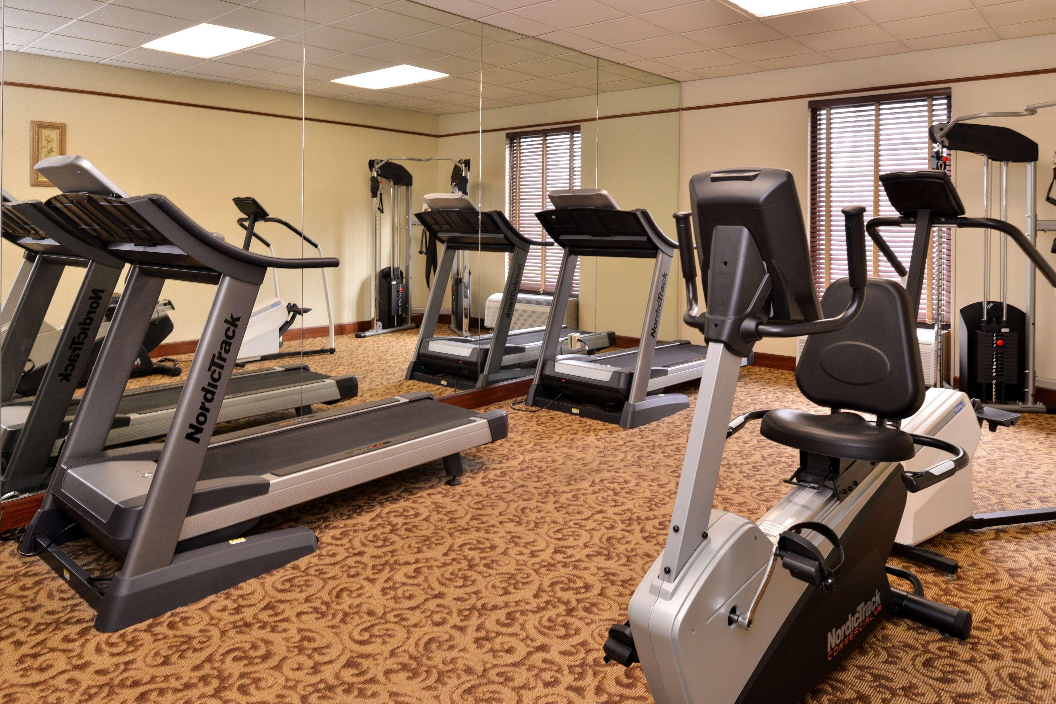 Best Western Louisville East Inn & Suites Zewnętrze zdjęcie