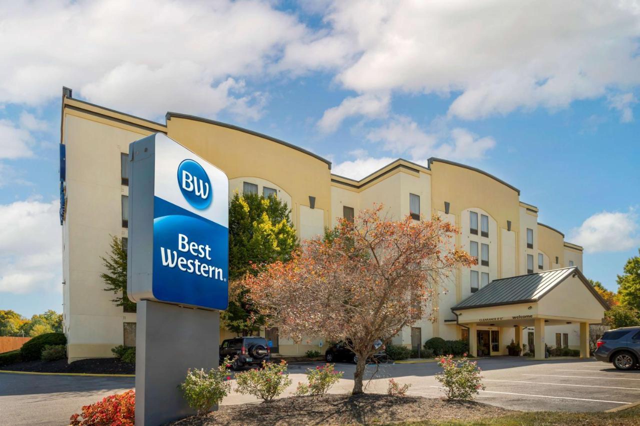 Best Western Louisville East Inn & Suites Zewnętrze zdjęcie