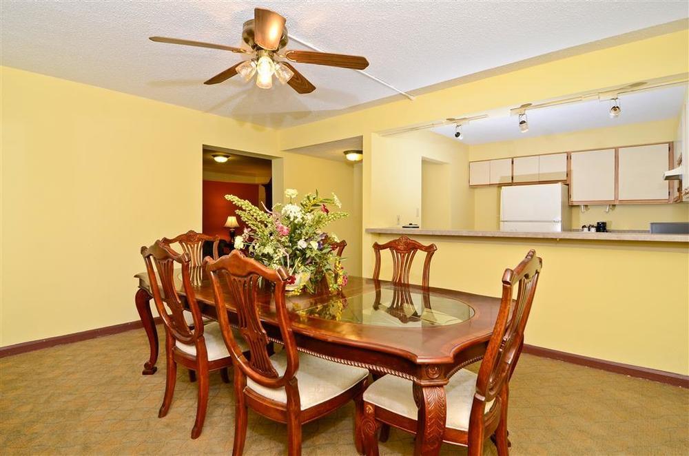 Best Western Louisville East Inn & Suites Pokój zdjęcie