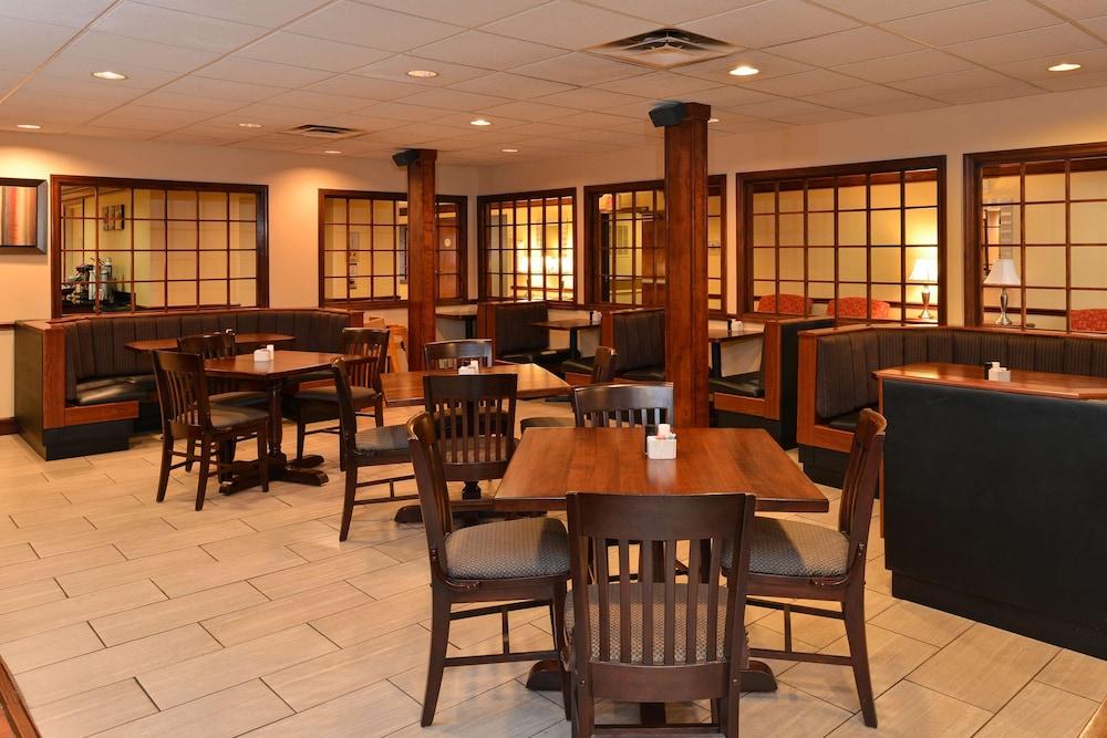 Best Western Louisville East Inn & Suites Zewnętrze zdjęcie